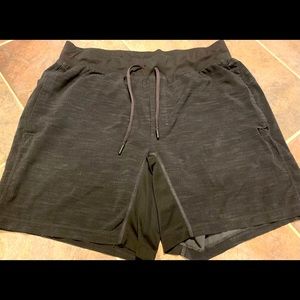 Lululemon men’s 7” liner-less shorts.